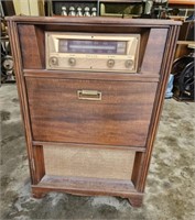Philco radio record player, Model 50-1718