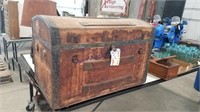 Trunk w/ inside tray, old clothes