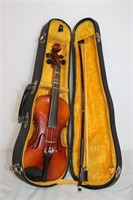 1/8 Violin No. 220 Suzuki Violin Co., LTD
