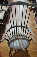 COMB BACK WINDSOR STYLE ARM CHAIR