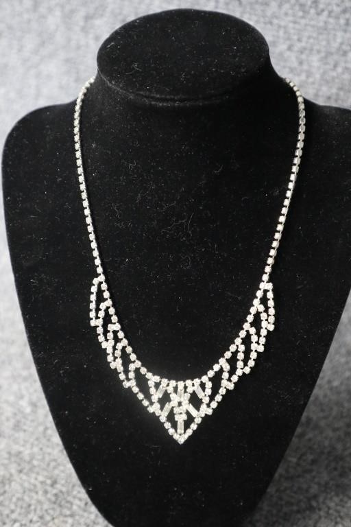 Vintage Rhinestone Necklace