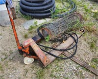 Pallet pump cart as is, Hydraulic hoses, fencing
