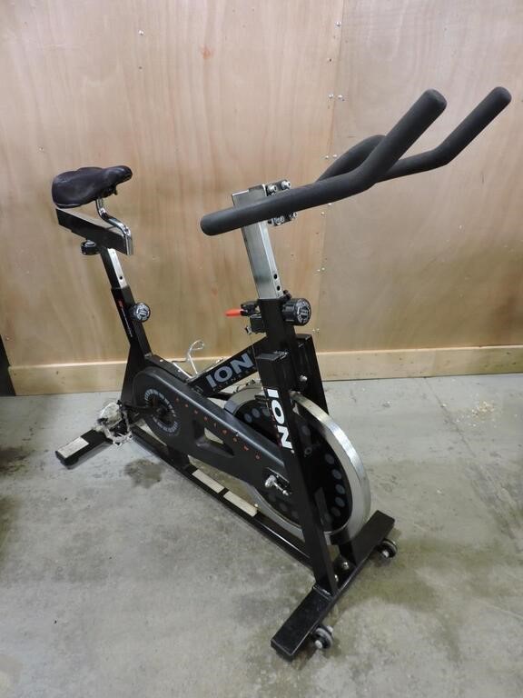 ION FITNESS COUNTDOWN STATIONARY SPIN BIKE