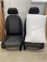 Pillow, 2 Automobile Seats