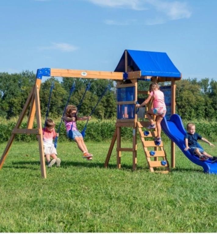 Backyard Discovery Aurora Cedar Swing Set