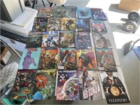 Comic books (approx 25)