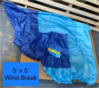 5' x 5' Wind Break w. Pegs