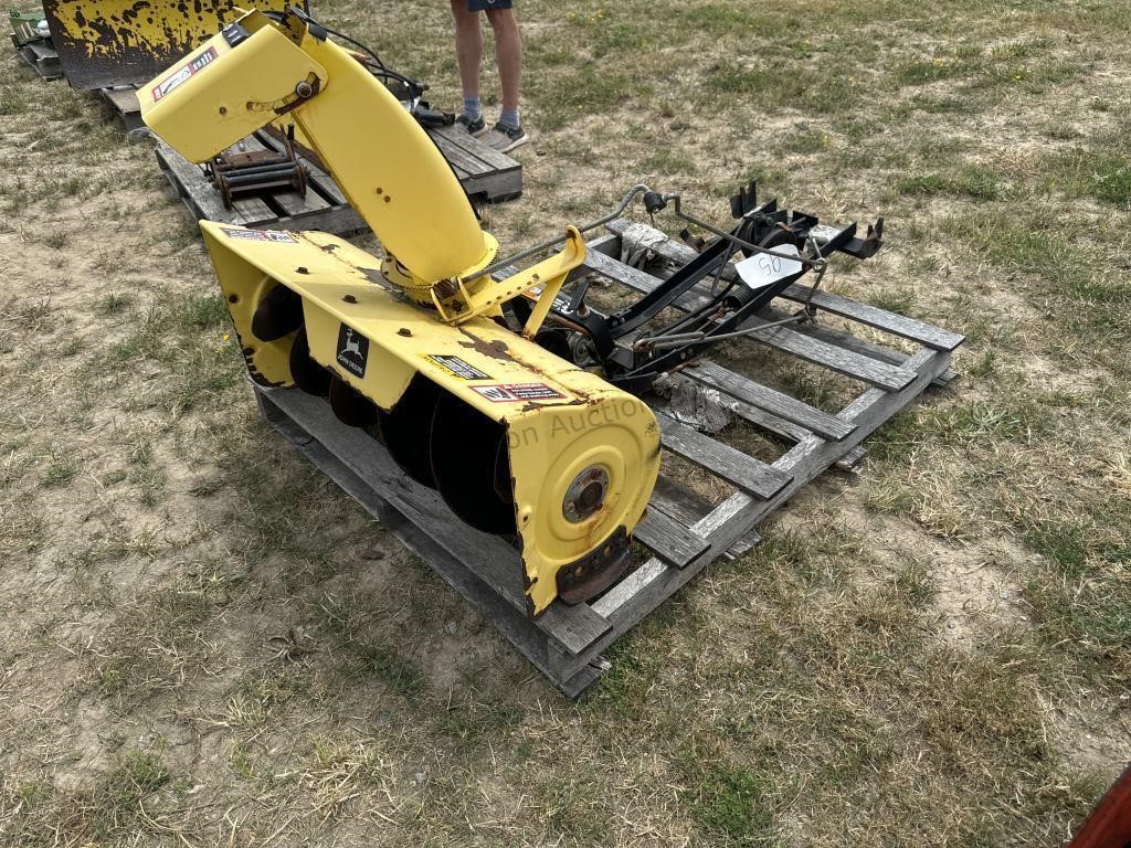 John Deere 38in Snow Blower