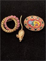 LOT OF 3 PINS / BROOCHES;   COSTUME JEWELRY, 3