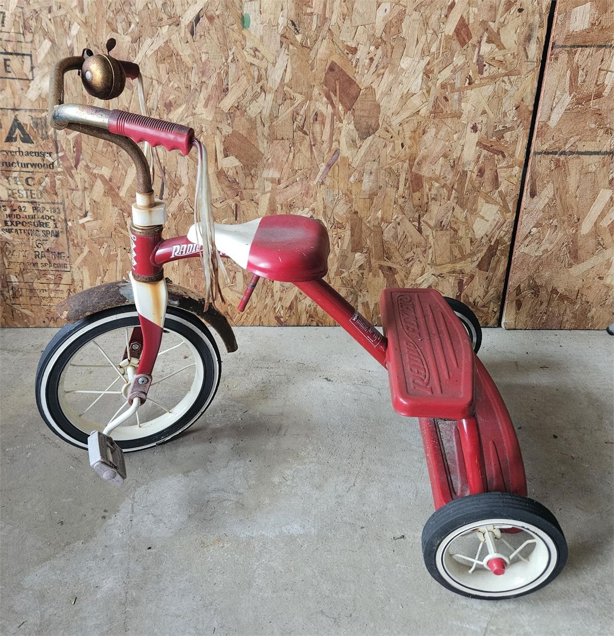 Retro REO Radio Flyer Tricycle