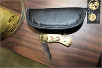 FRANKLIN MINT KNIFE WITH HOLDER