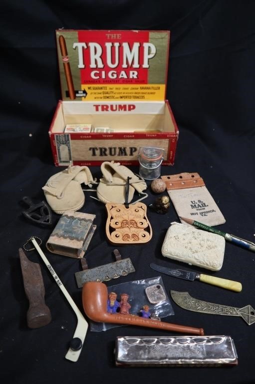 Trump cigar box & contents