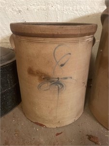 5 gallon, Stone crock with bee sting