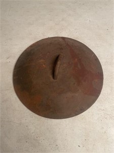 Cast iron lid No. 8  10 1/4