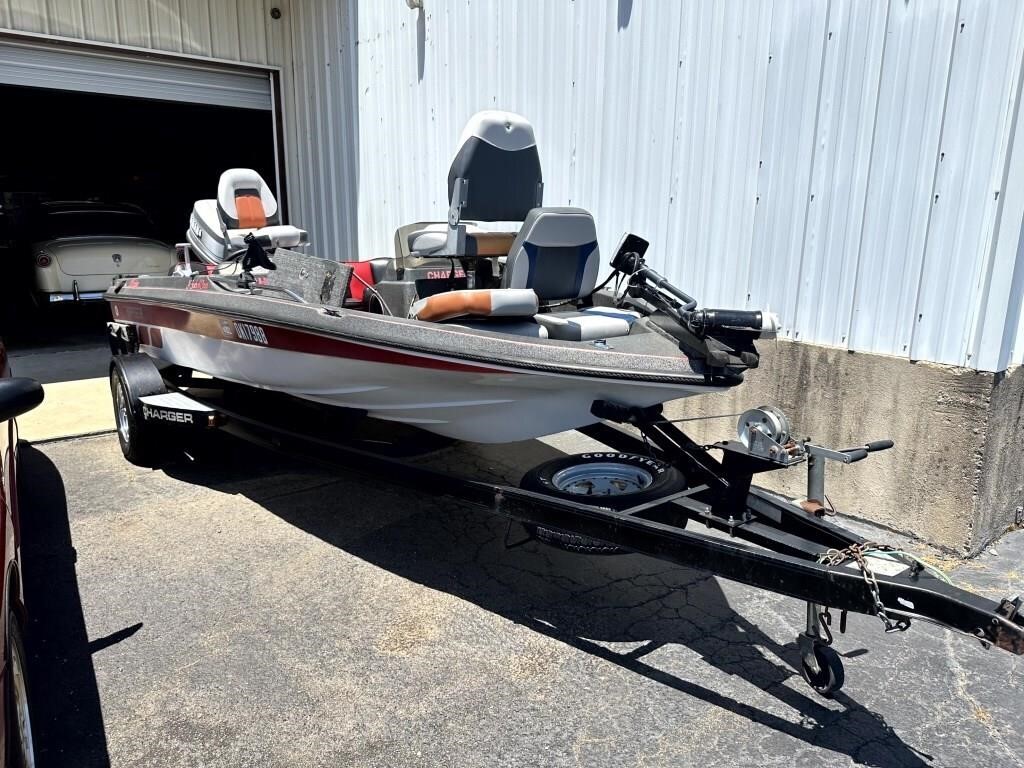 CHARGER FOXFIRE 175T BASS BOAT AND TRAILER