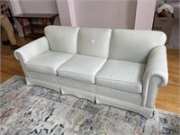ETHAN ALLEN TRADITIONAL CREAM COLORED COUCH