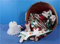 Lg Lot Folding Tissue Paper Bells