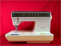 Vintage Singer Sewing Machine Futura 11 Model 920