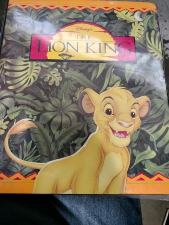 Disney The Lion King folder with cards