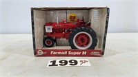 ERTL FARMALL SUPER M CASE IH