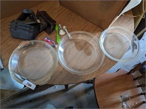 (4) Pyrex Pie Plates, Other