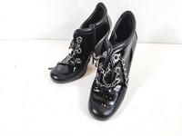 GUC Chanel Designer Black Heels (Size 39.5)