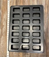 Large 21-Cup Non-Stick Mini Loaf Pan