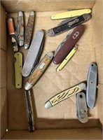 14 - Pocket Knives