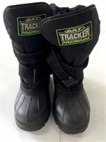 Cat tracker snow boots, size 6