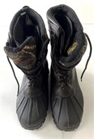 Camouflage winter boots, size 10