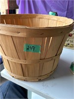 #244 large apple basket