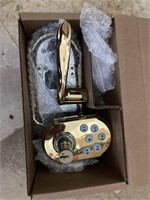 Key padlock gold