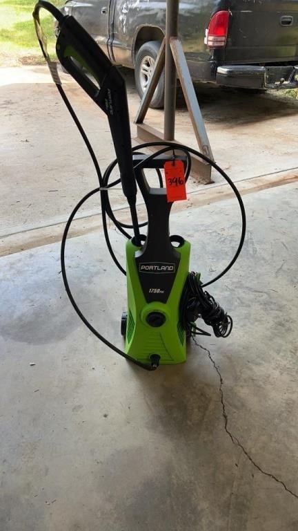 Portland electric power washer 
1750 psi 
Works