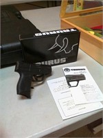 Taurus PT709 slim 9 mm pistol handgun gun