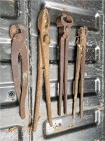 LOT OF BLACKSMITH & FARRIER TOOLS