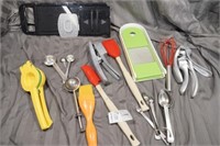 Le Creuset, Zyliss, Kyocera, Press, Measuring