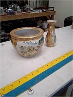 Decorative bowl and small vase