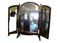 Tripple fold, mahogany, dressing mirror