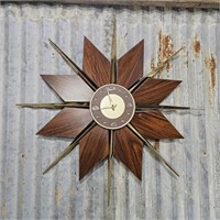Mid Century Modern Starburst-Sunburst Clock