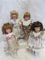 4 Dolls