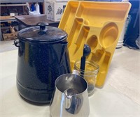 COFFEE POT AND KITCHEN ACCESSORIES