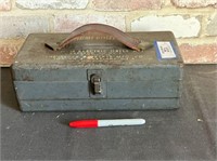 OLD ELECTRIC DRILL TOOLBOX FULL OF