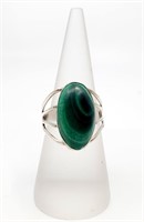 Sterling Silver Ring set with Malachite