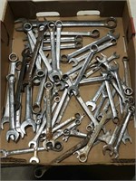 Mixed wrenches lot