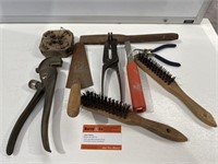 Selection Tools & Vintage Mouse Trap