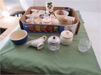 Box of Cream and Sugar Bowls, Small Bowls
