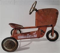 (FF) 1950 Vintage AMF Power-Trac pedal tractor