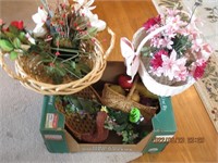 Misc box lot baskets- flowers
