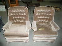 2 Rocking Chairs Tan