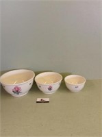 Set of Three Nesting Bowls